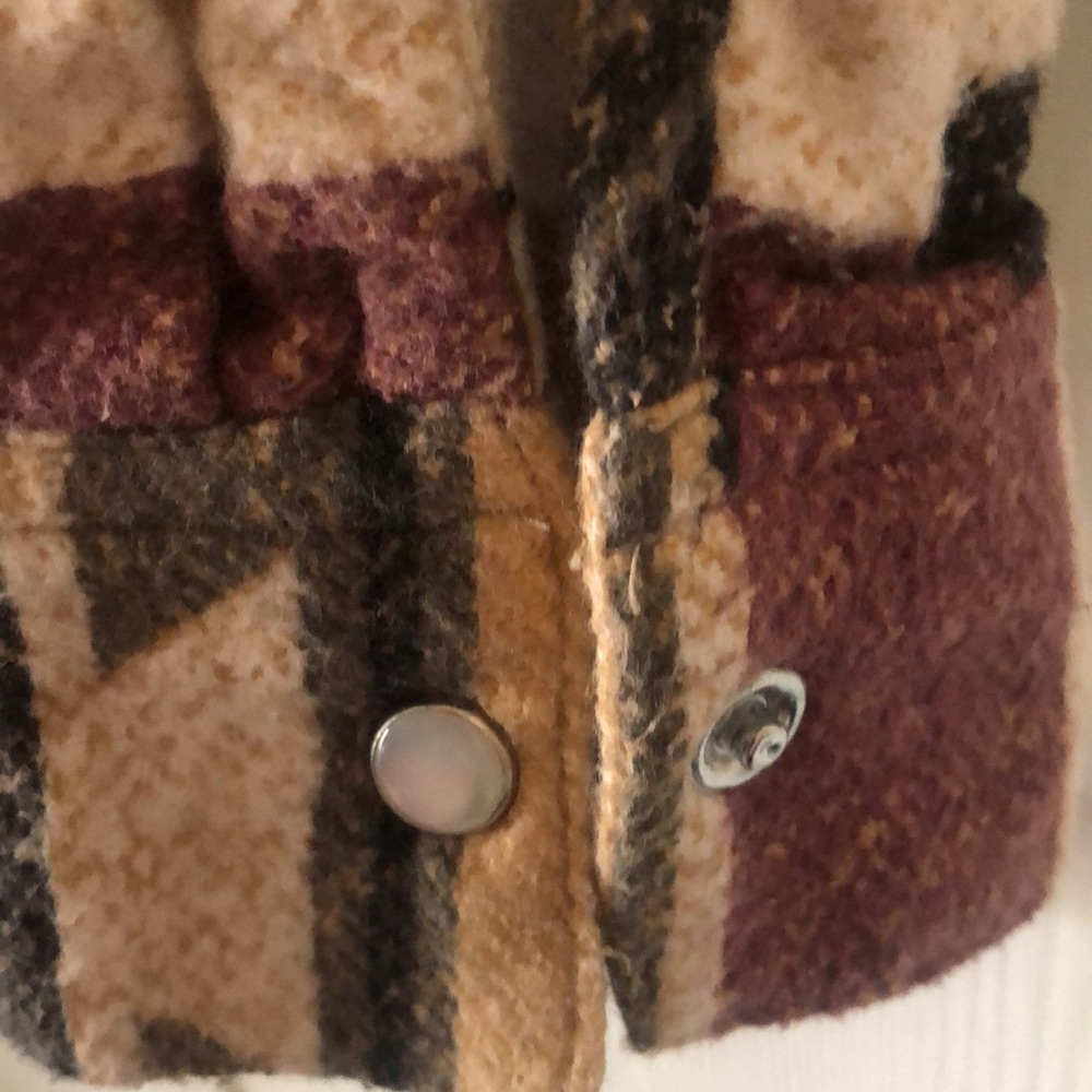 Canyon retreat fall Aztec Geometric Patterned Button-Up shacket flannel Shirt - Picture 7 of 15